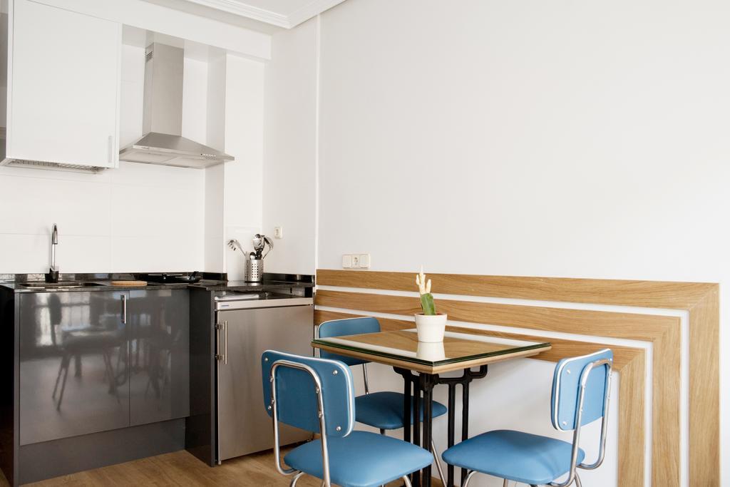 Apartamentos Sabinas Don Jaime Zaragoza Værelse billede
