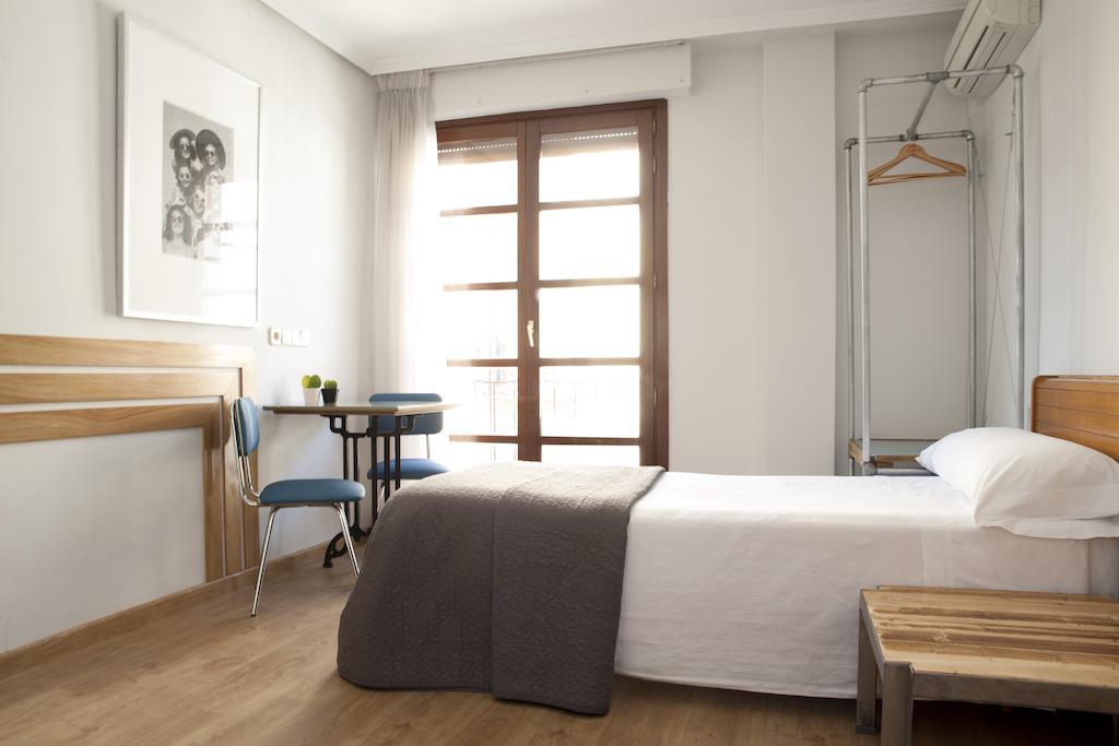 Apartamentos Sabinas Don Jaime Zaragoza Værelse billede