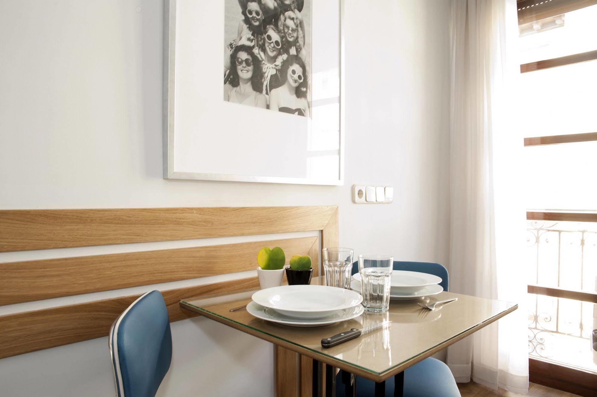 Apartamentos Sabinas Don Jaime Zaragoza Eksteriør billede